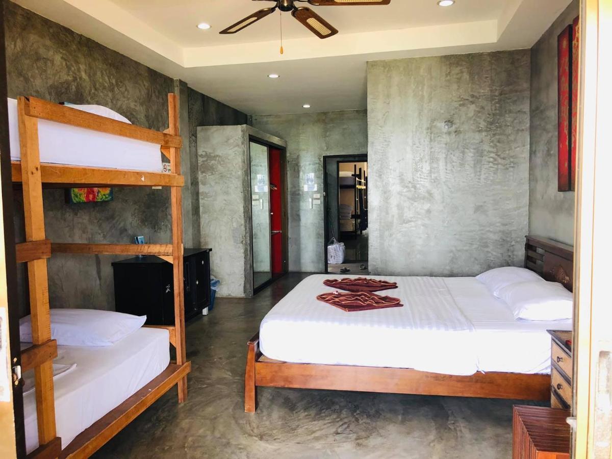 Pond'S Hostel Ko Tao Exterior photo