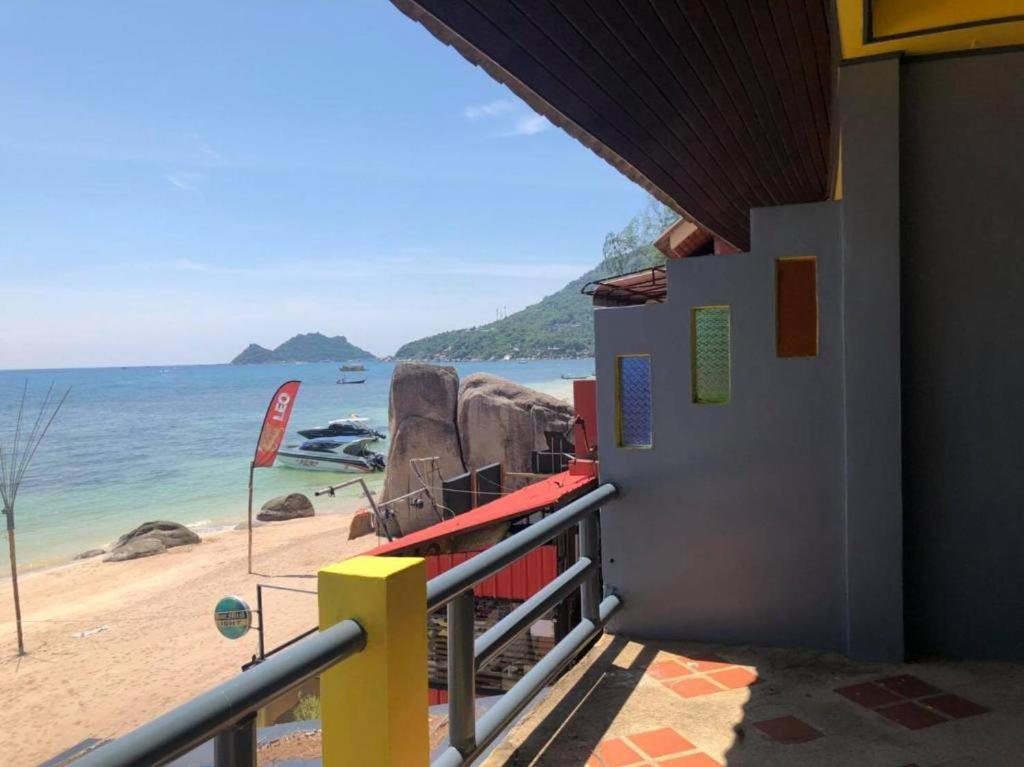 Pond'S Hostel Ko Tao Exterior photo